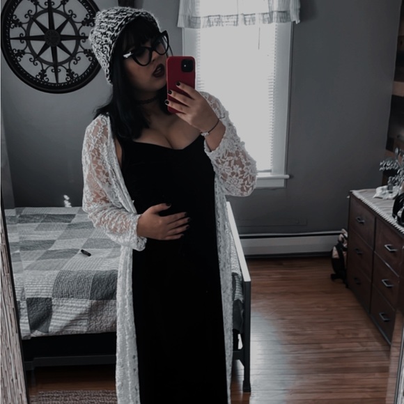 Meet your Posher, Mia - Picture 1 of 1